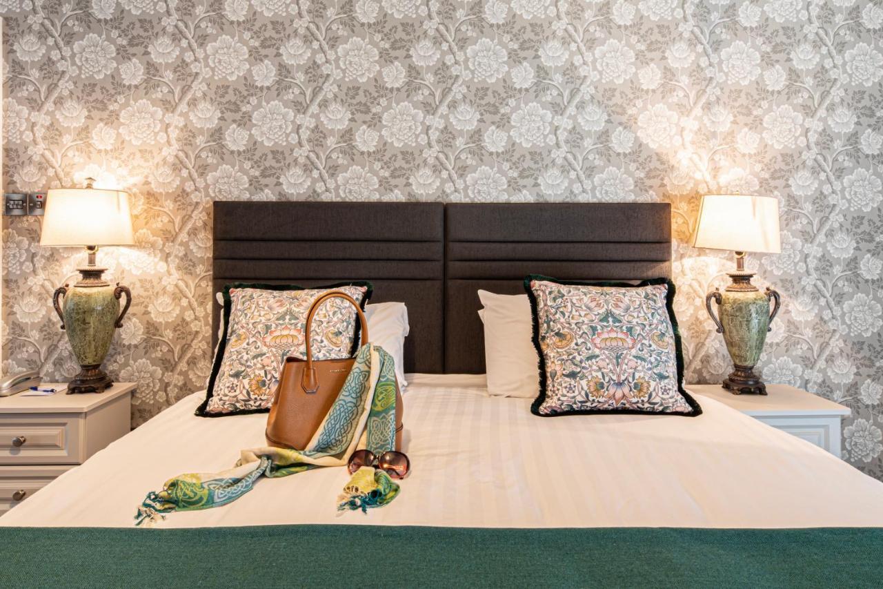 Manor Hotel 4*