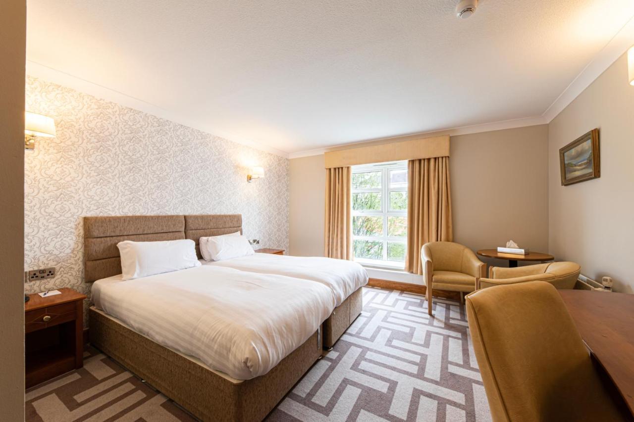 Ballina Manor Hotel 4*